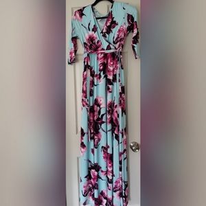 Pinkblush Blue Floral Wrap Maternity Maxi Small